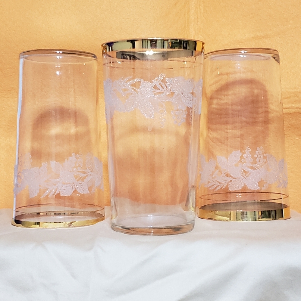 Vintage 1947 Barlett Collins Etched Grape Leaf Vine Glass Tumblers w/ Gold Rim
